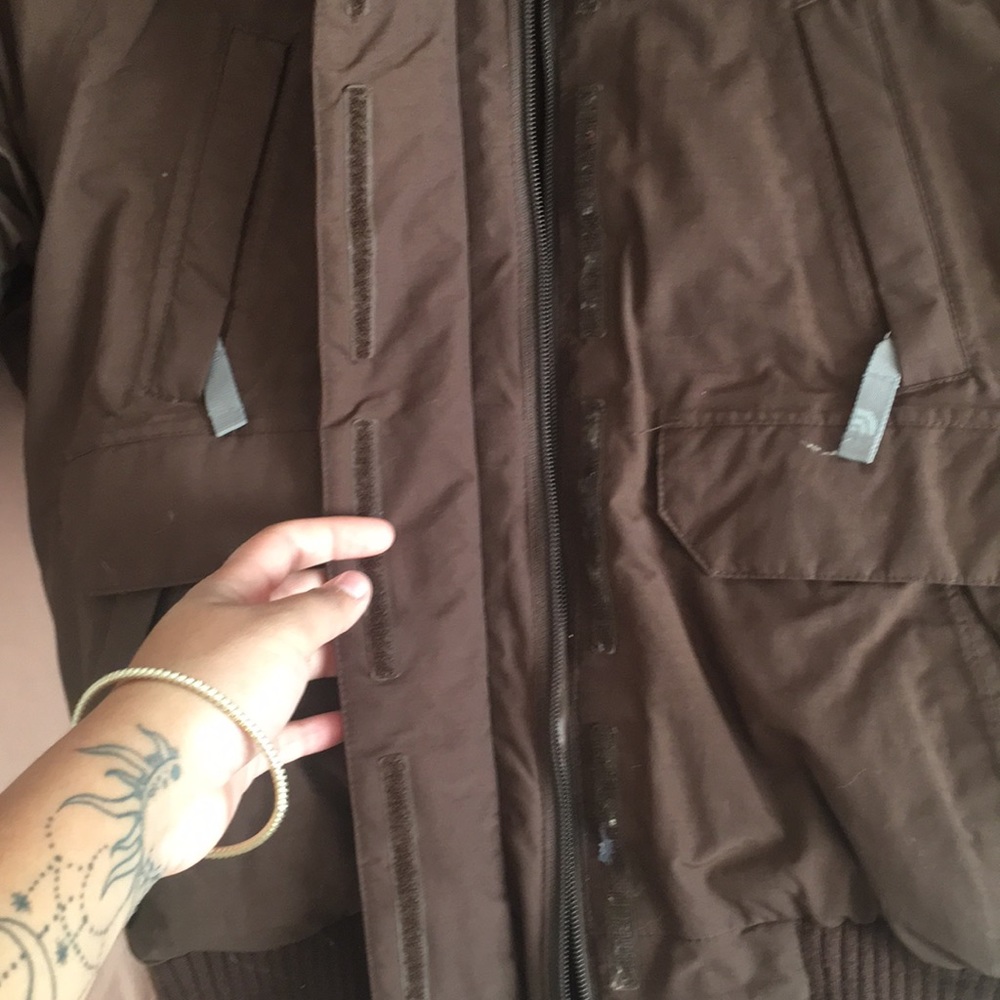The North Face winter coat - Picture 3 of 4
